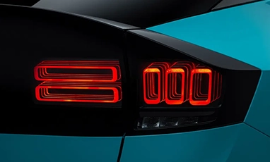 lampi-spate-3d-noul-nissan-leaf-auto-cobalcescu