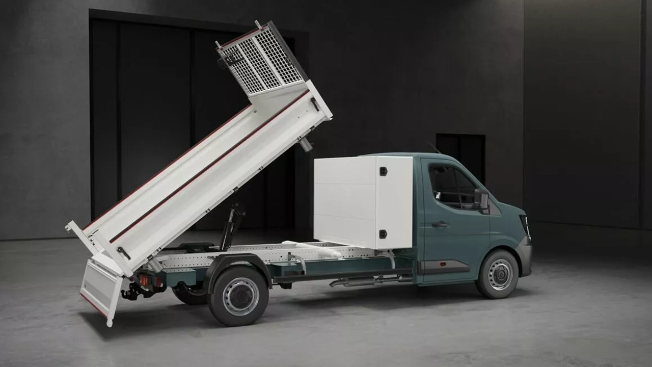 proiectat-pentru-profesionisti-renault-master-bena