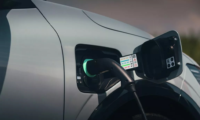 INCARCARE-RENAULT-MEGANE-ETECH-ELECTRIC-DEALER-RENAULT