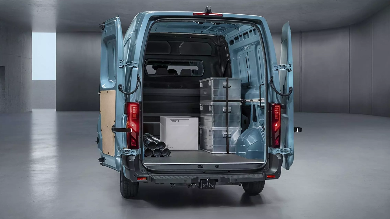 noul-master-furgon-auto-cobalcescu