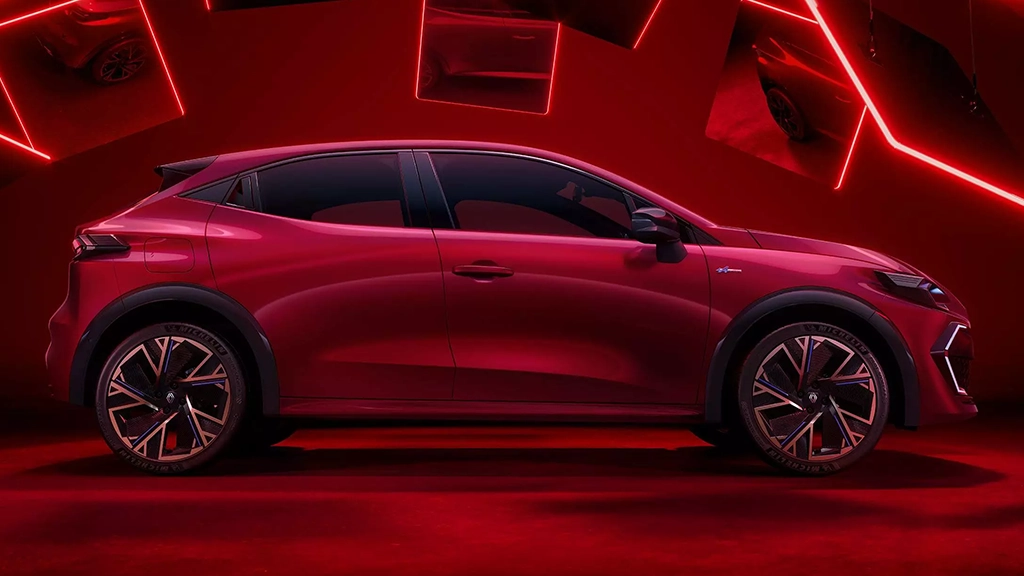 noul-renault-clio-full-hybrid-spoiler-spate