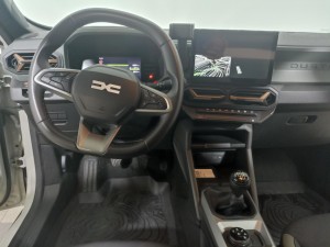 Dacia Duster Extreme TCE Mild Hybrid 130 CP 4x4