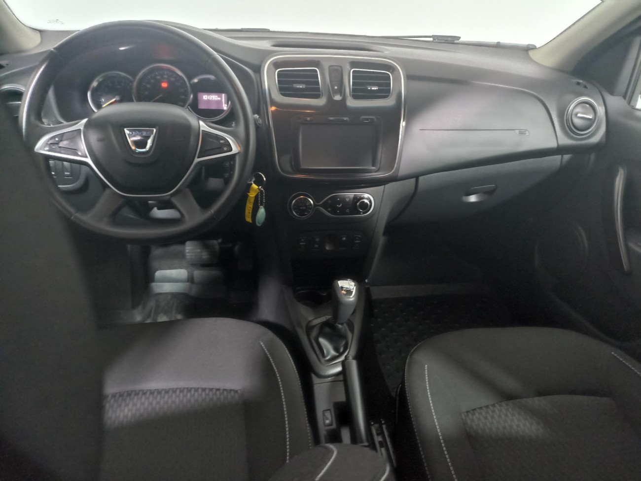 Dacia Logan 1.5 DCI 90 CP, cutie automata