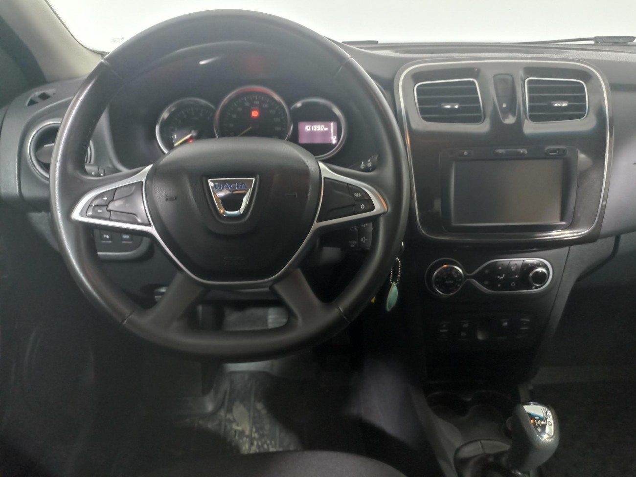 Dacia Logan 1.5 DCI 90 CP, cutie automata