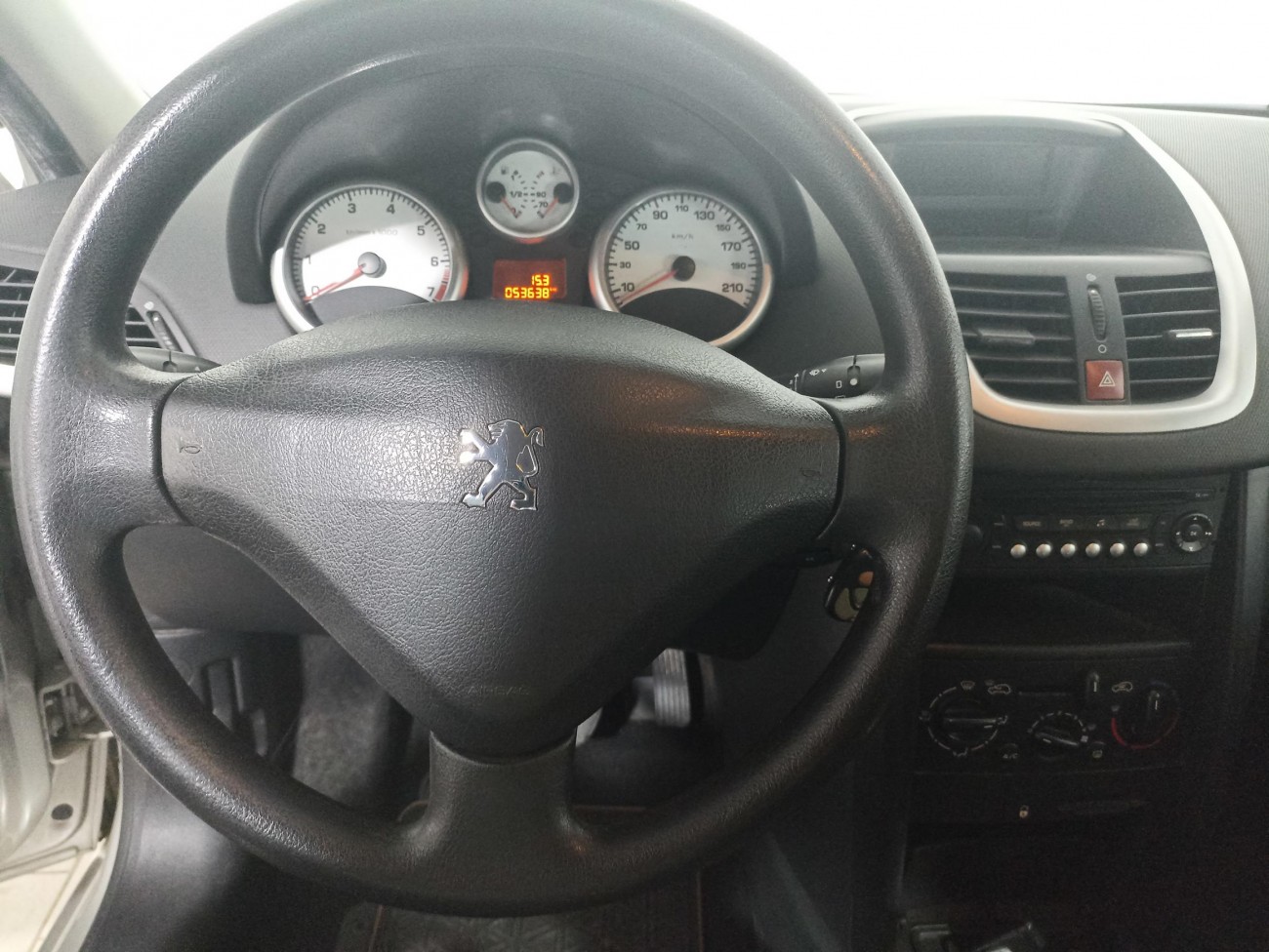 Peugeot 207, 1.4i 88 CP