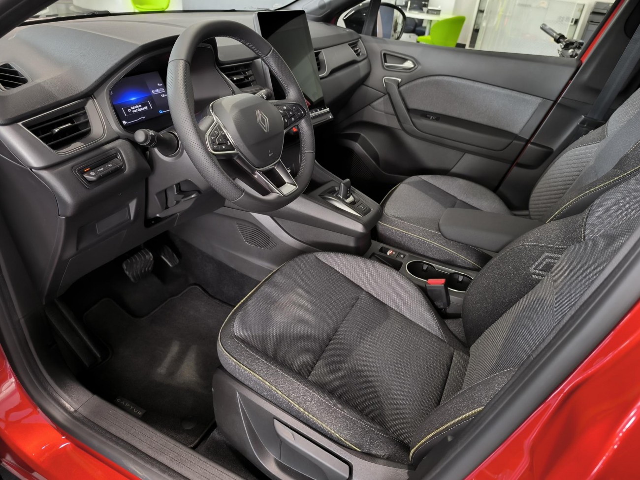 RENAULT RENAULT CAPTUR techno E-Tech full hybrid 160, masina NOUA