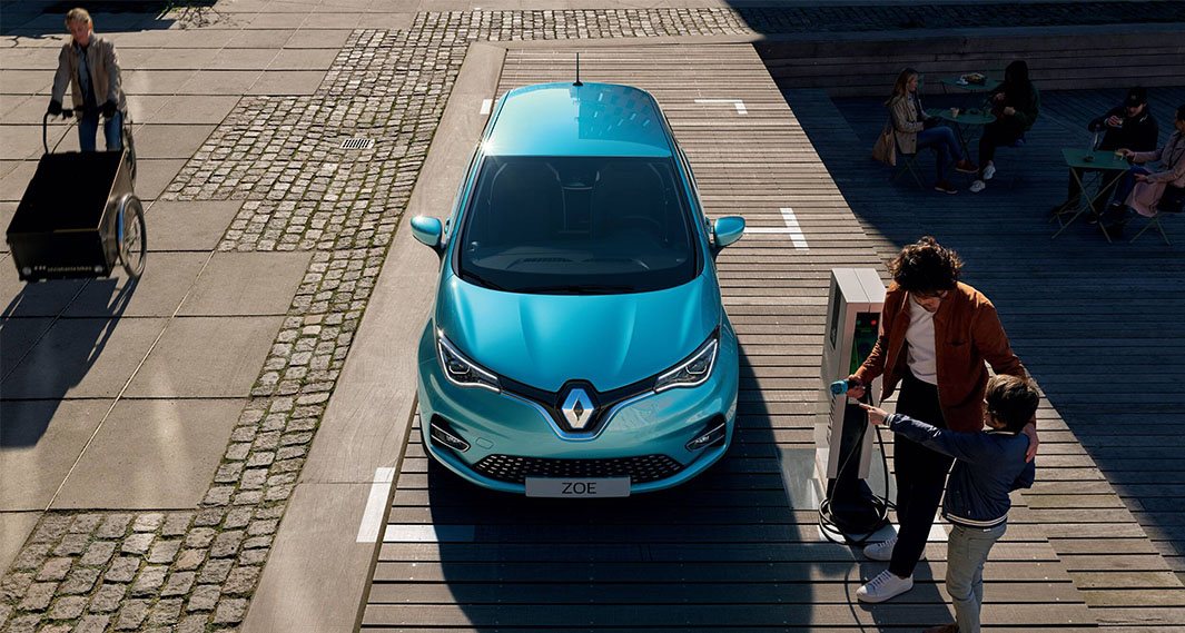 Zoe E-Tech electric 