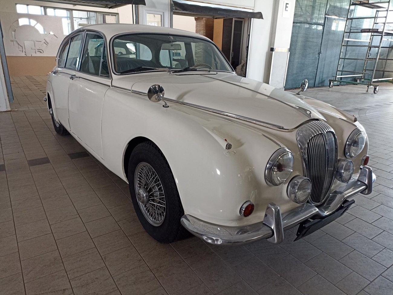 Daimler 250VB 1.9 140CP