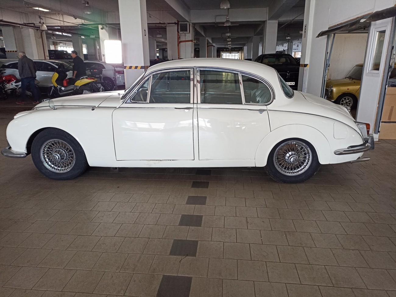 Daimler 250VB 1.9 140CP