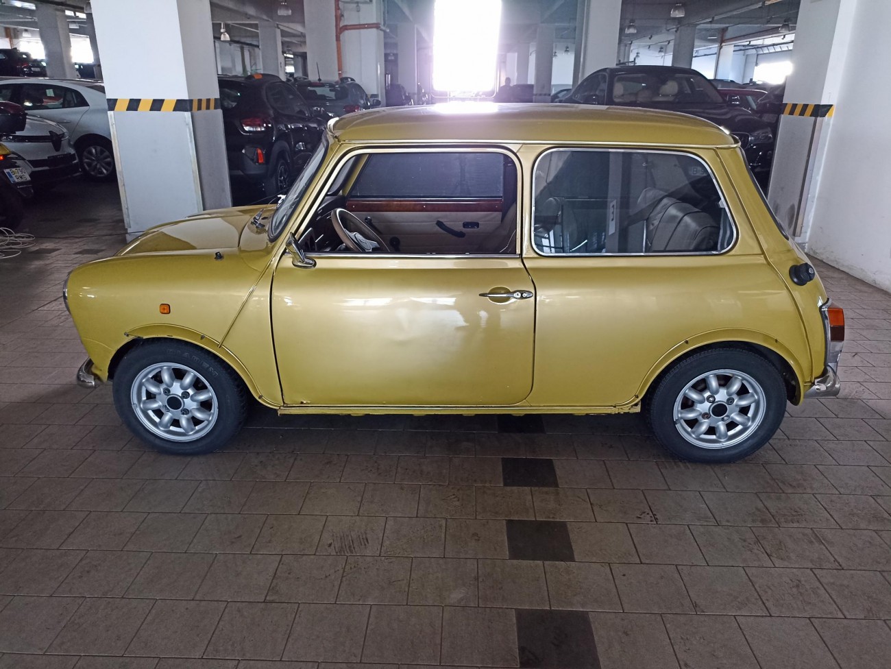 Mini 1001, motorizare 1.0 42 CP