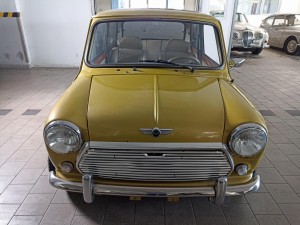 Mini 1001, motorizare 1.0 42 CP