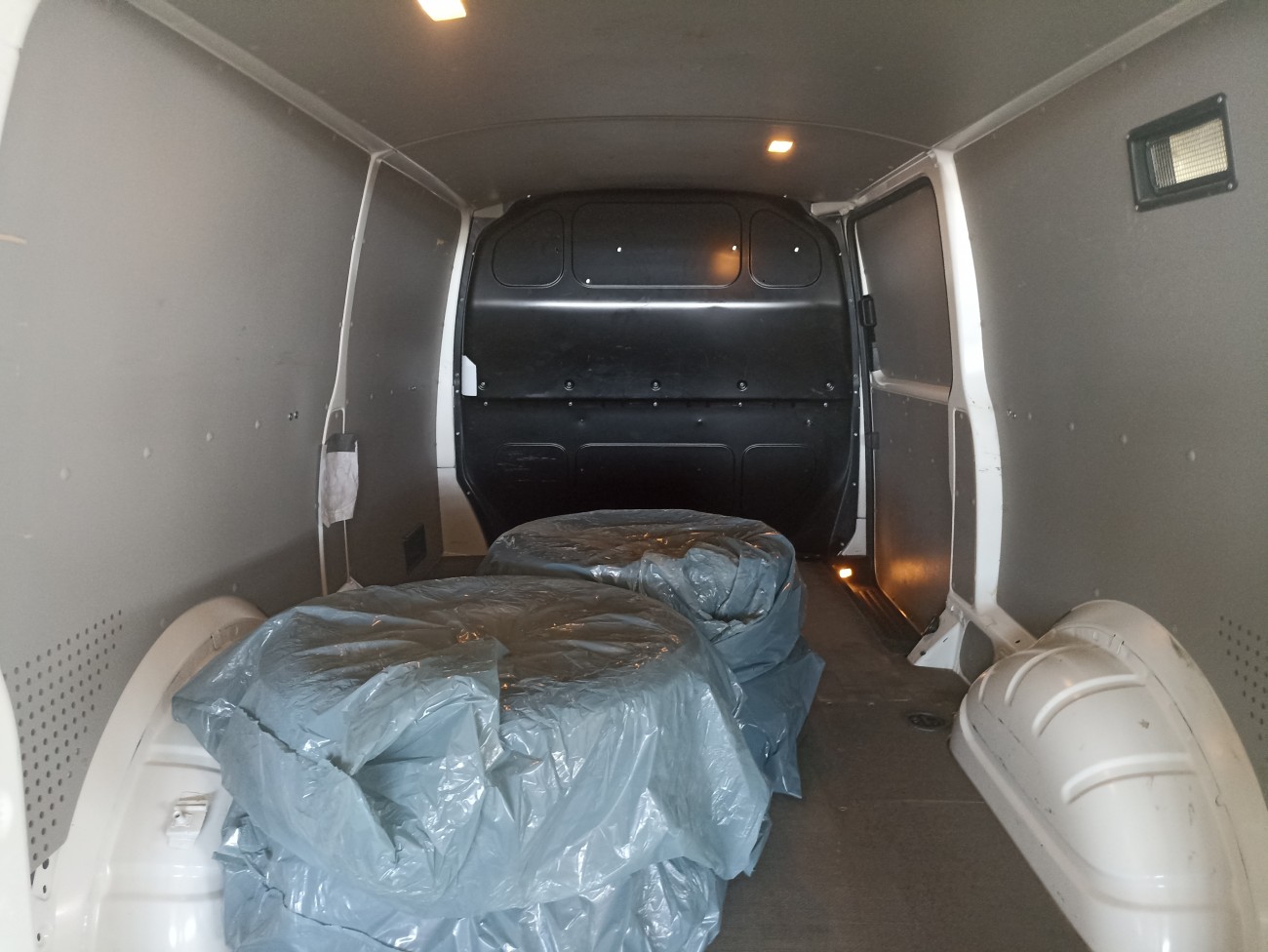 VW T6 Transporter Kasten LR 2,0 TDI 84 CP L1H2