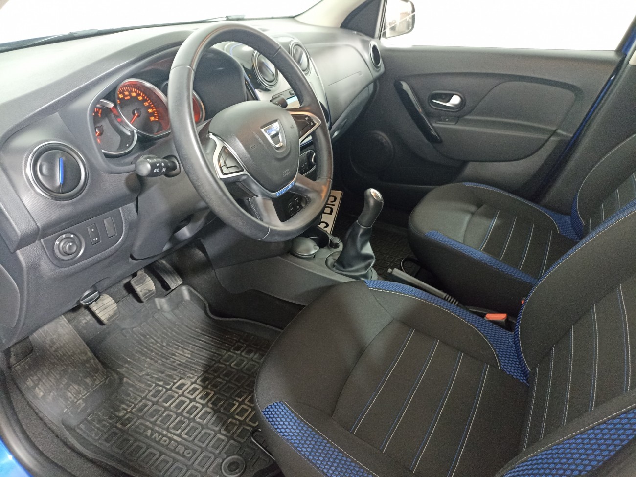Dacia Sandero Stepway Blue DCi 95 CP