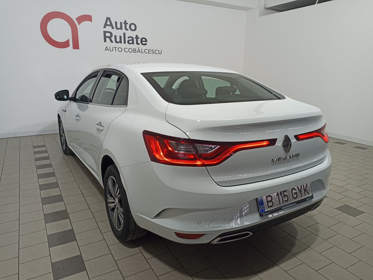 Renault Megane 1.3 TCE 140 CP Sedan Zen