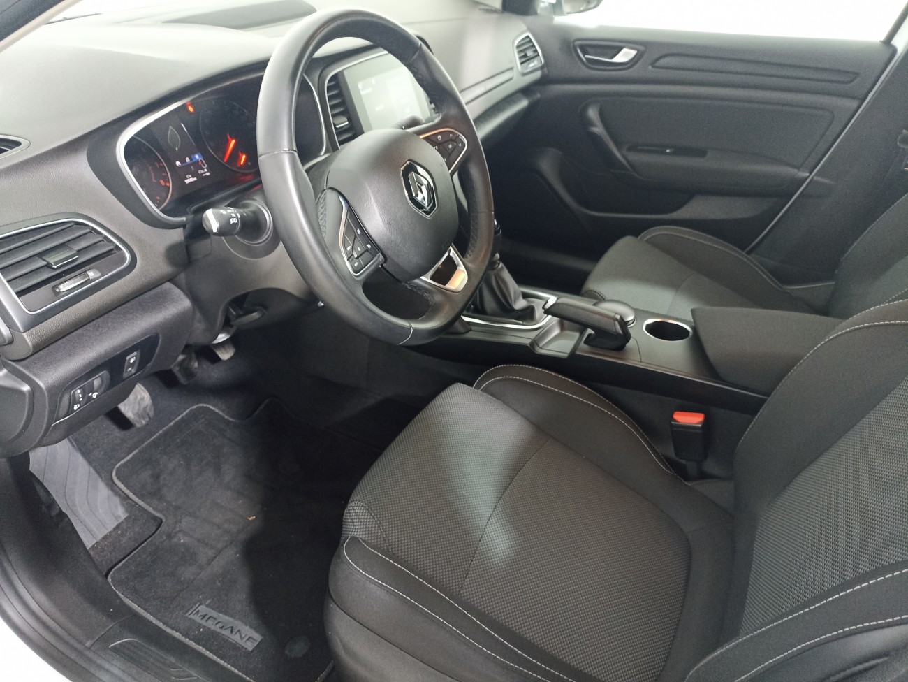 Renault Megane 1.3 TCE 140 CP Sedan Zen