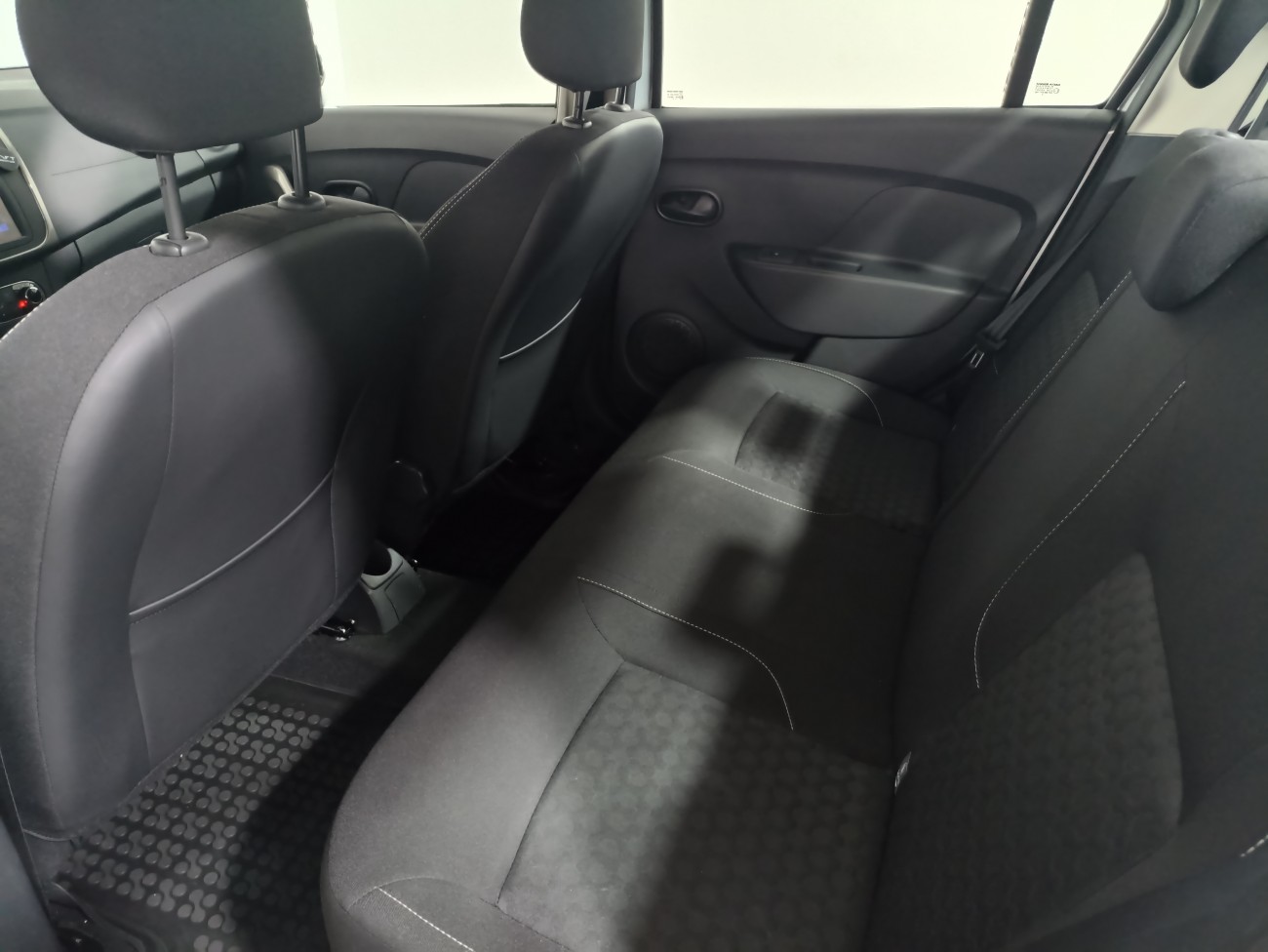 Dacia Logan 1.2i 75 CP