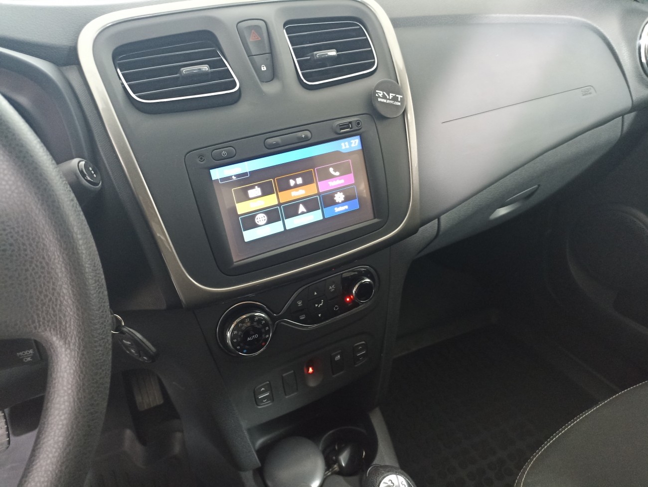 Dacia Logan 1.2i 75 CP