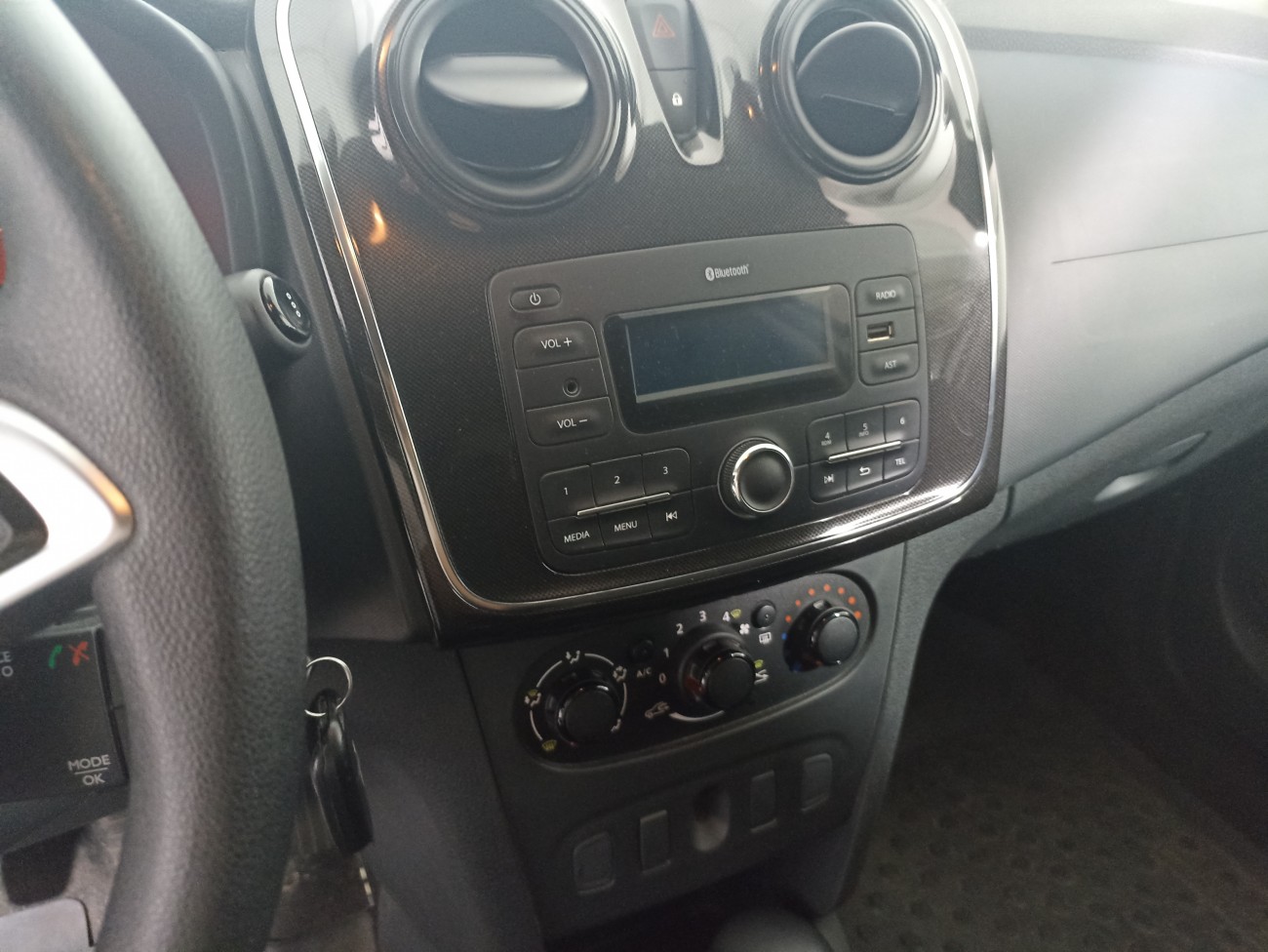 Dacia Logan 0.9 TCE 90 CP SL