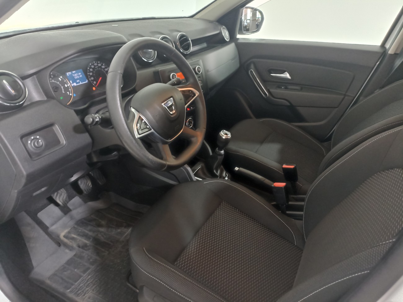Dacia Duster 1.5 DCI 115 CP, Confort 4x4