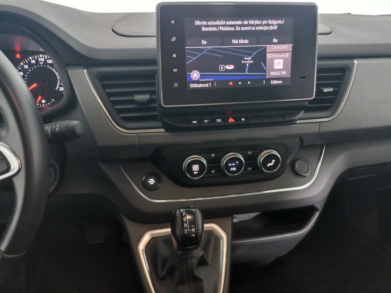 Renault Trafic SpaceClass 2.0 dCi 170 CP | EDC | 7 Locuri VIP | Scaune Rotative | Full LED