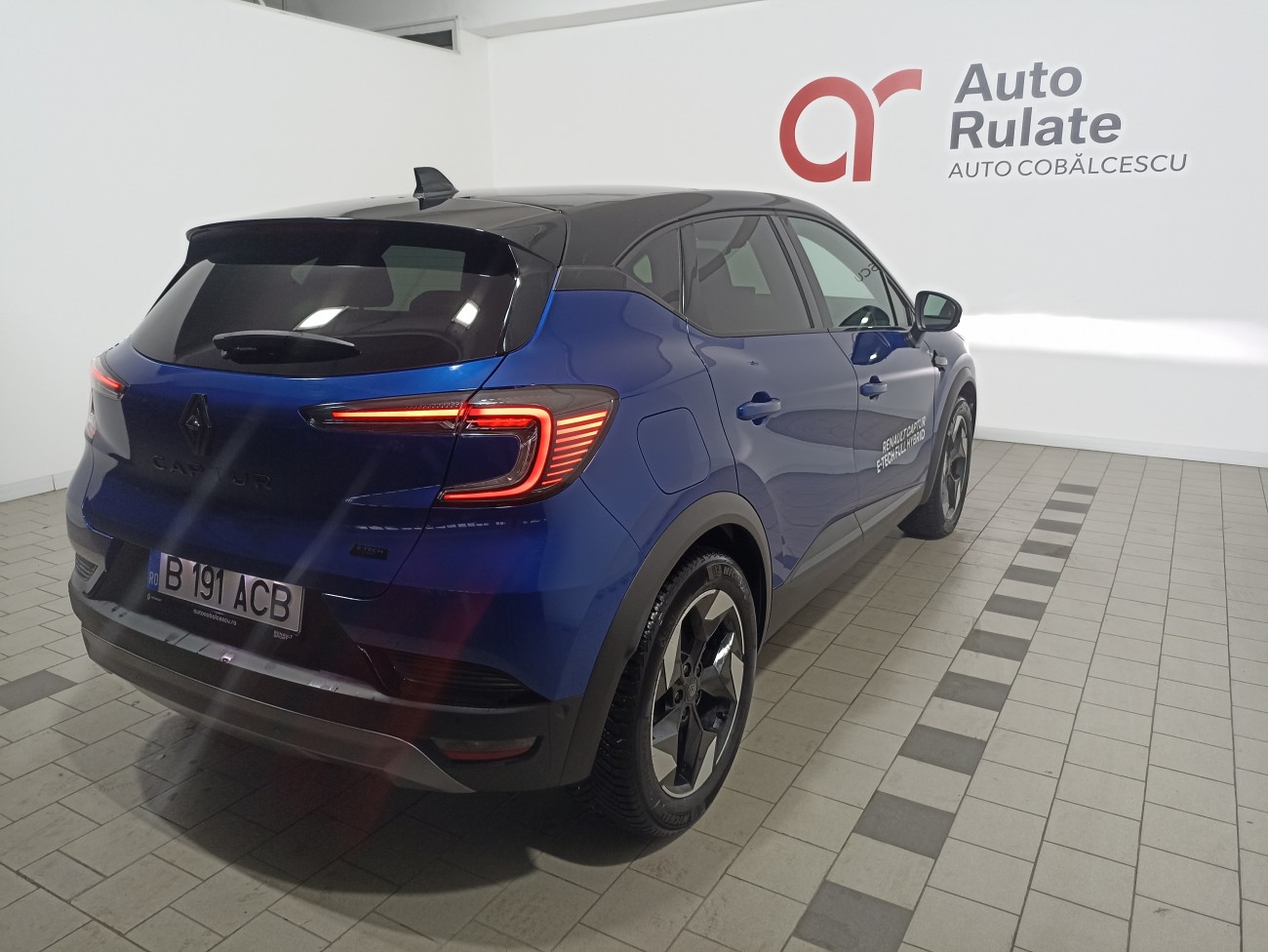 Renault Captur Espirit Alpline E-Tech Full Hybrid 145 CP Renault Captur Espirit Alpline E-Tech Full Hybrid 145 CP