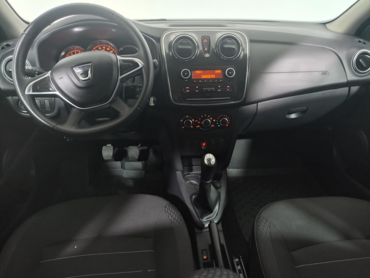 Dacia Logan 1.5 DCI 75 CP Laureate Dacia Logan 1.5 DCI 75 CP Laureate