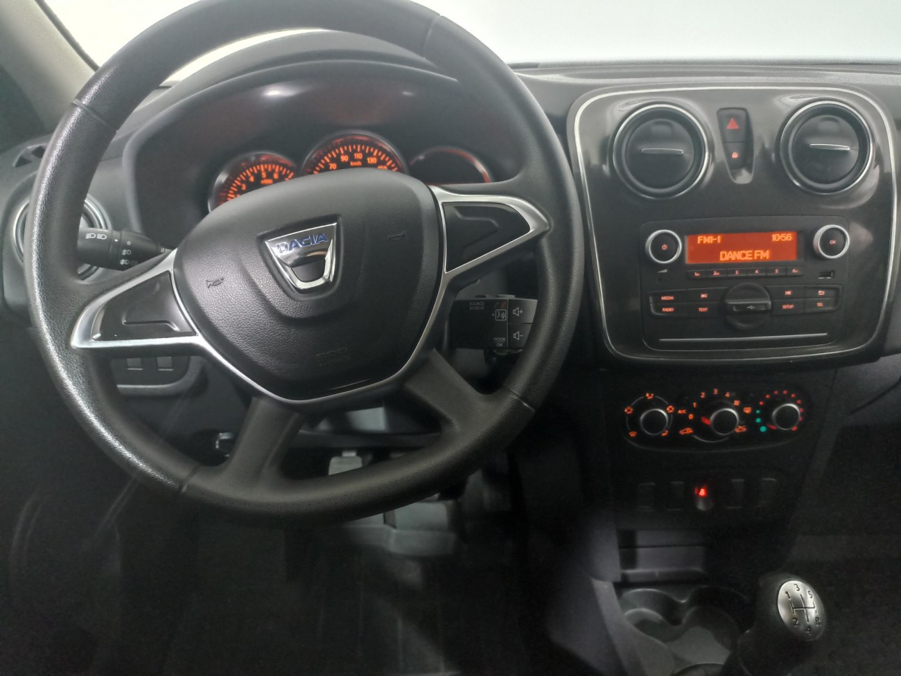 Dacia Logan 1.5 DCI 75 CP Laureate Dacia Logan 1.5 DCI 75 CP Laureate