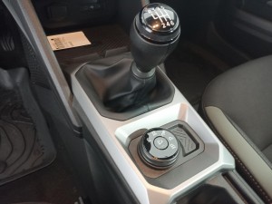 Dacia Duster Extreme TCE Mild Hybrid 130 CP 4x4 Dacia Duster Extreme TCE Mild Hybrid 130 CP 4x4