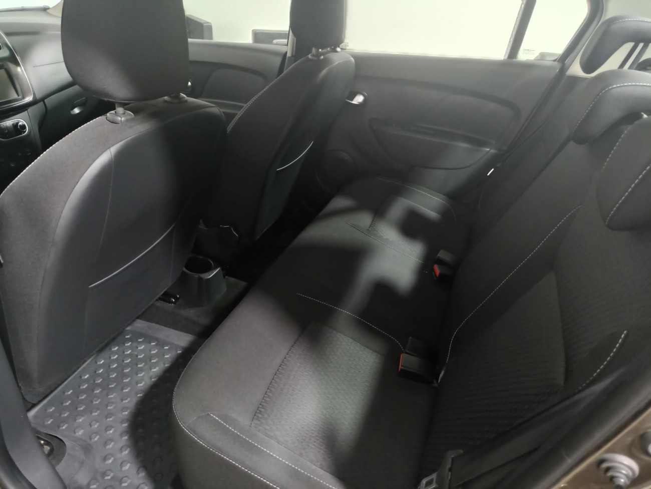 Dacia Logan 1.5 DCI 90 CP, cutie automata
