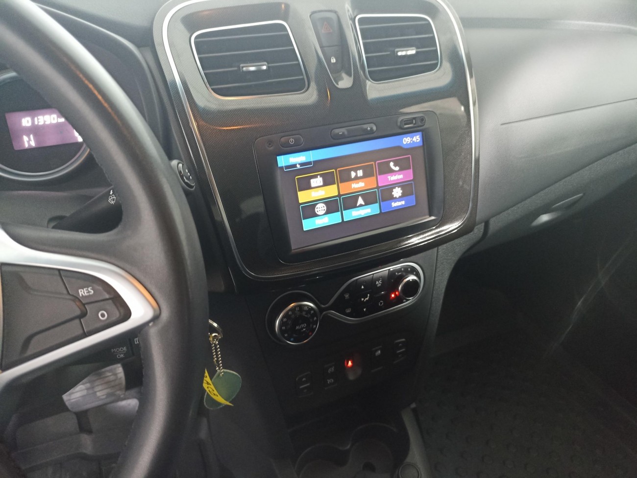 Dacia Logan 1.5 DCI 90 CP, cutie automata
