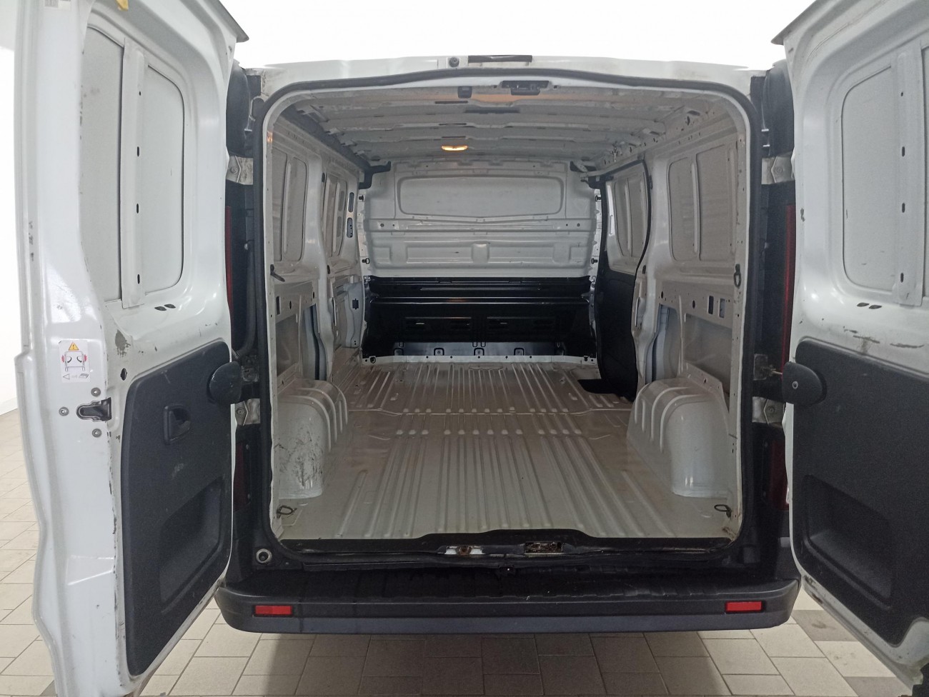 Renault Trafic VAN FURGON L2H1, 1.6 DCI 95 CP