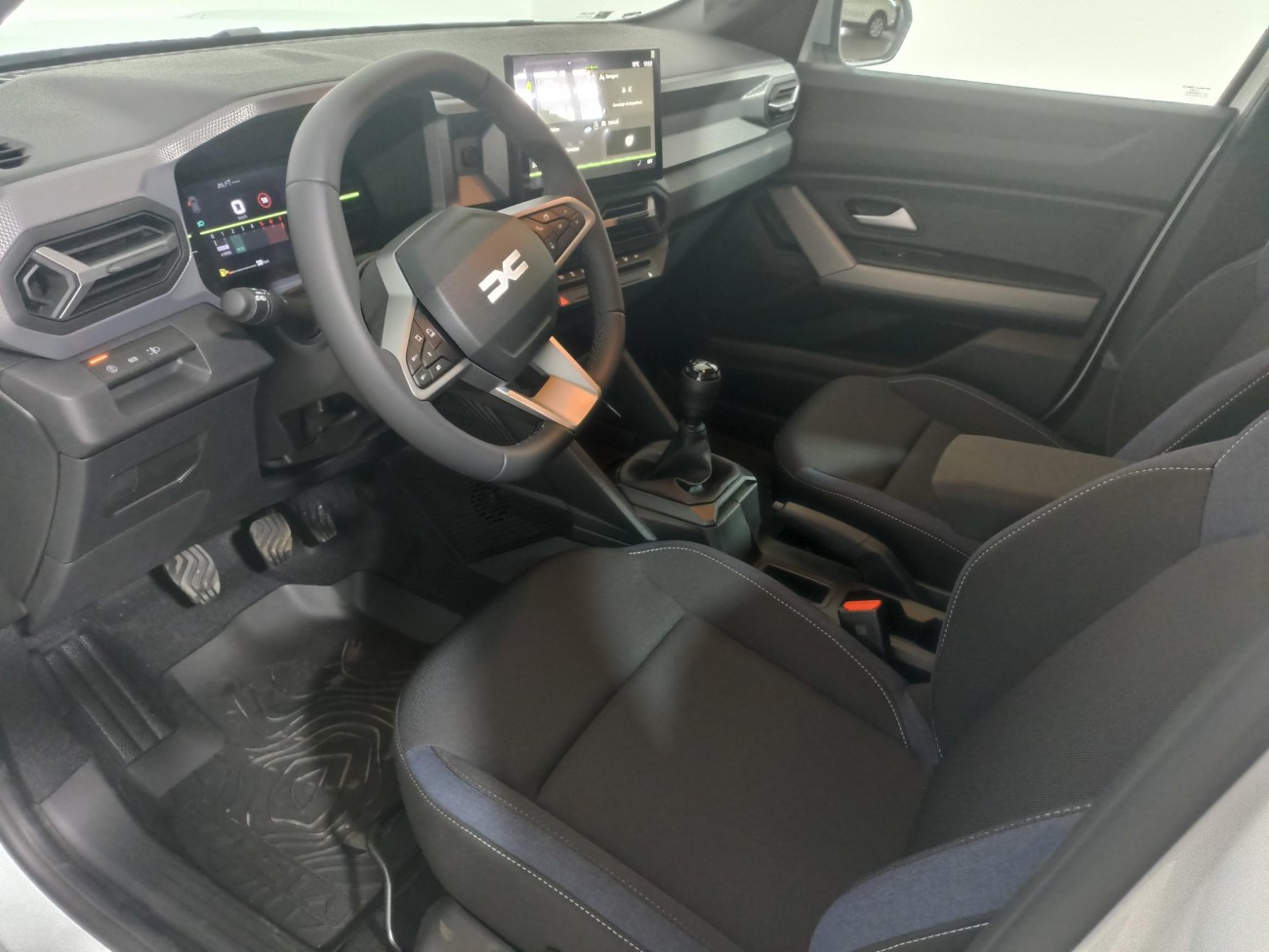 Dacia Duster Expression Mild Hybrid 140, Auto NOU, neinmatriculat