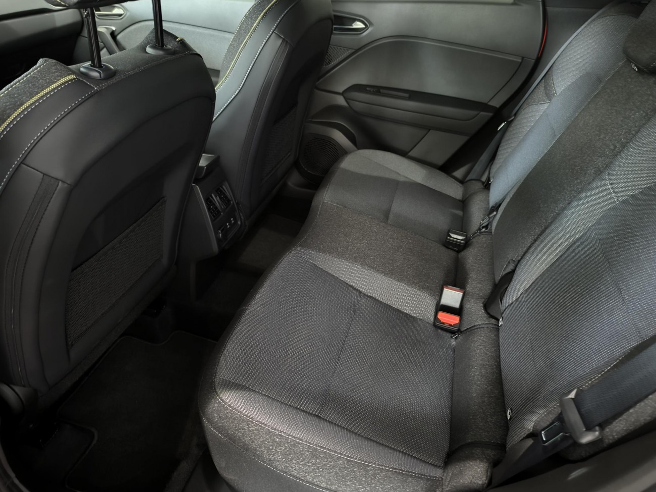 RENAULT RENAULT CAPTUR techno E-Tech full hybrid 160, masina NOUA