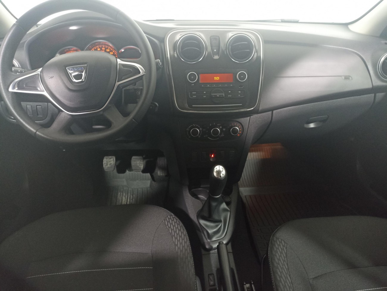 Dacia Logan 1.5 DCI 95Cp Laureate Dacia Logan 1.5 DCI 95Cp Laureate