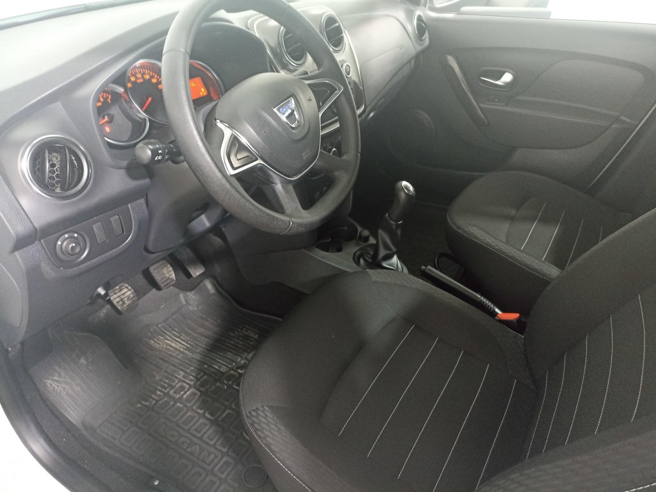 Dacia Logan 1.5 DCI 95Cp Laureate Dacia Logan 1.5 DCI 95Cp Laureate