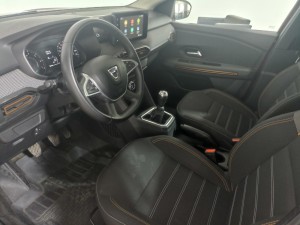 Dacia Sandero Stepway 1.0 TCE 90 CP Dacia Sandero Stepway 1.0 TCE 90 CP