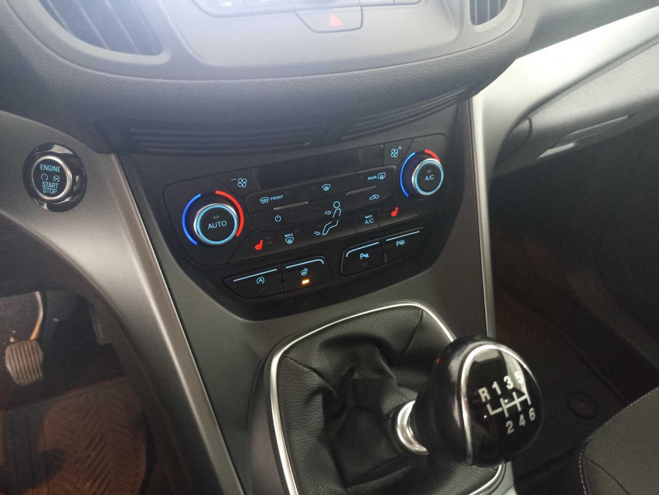 Ford Kuga 1.5 Ecoboost 150 CP Ford Kuga 1.5 Ecoboost 150 CP