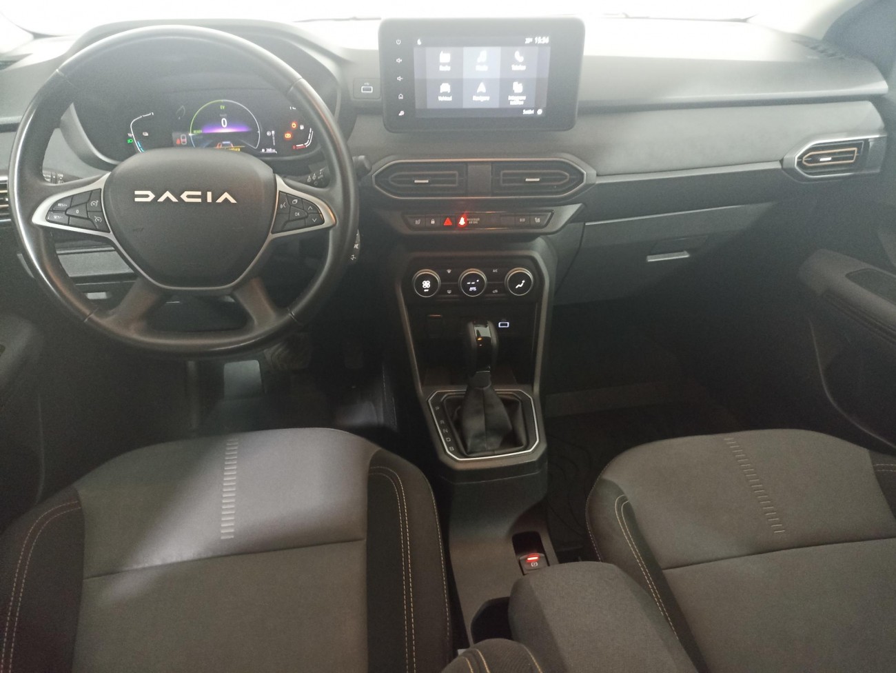 Dacia Jogger Extreme Hybrid 140 CP, 7 locuri