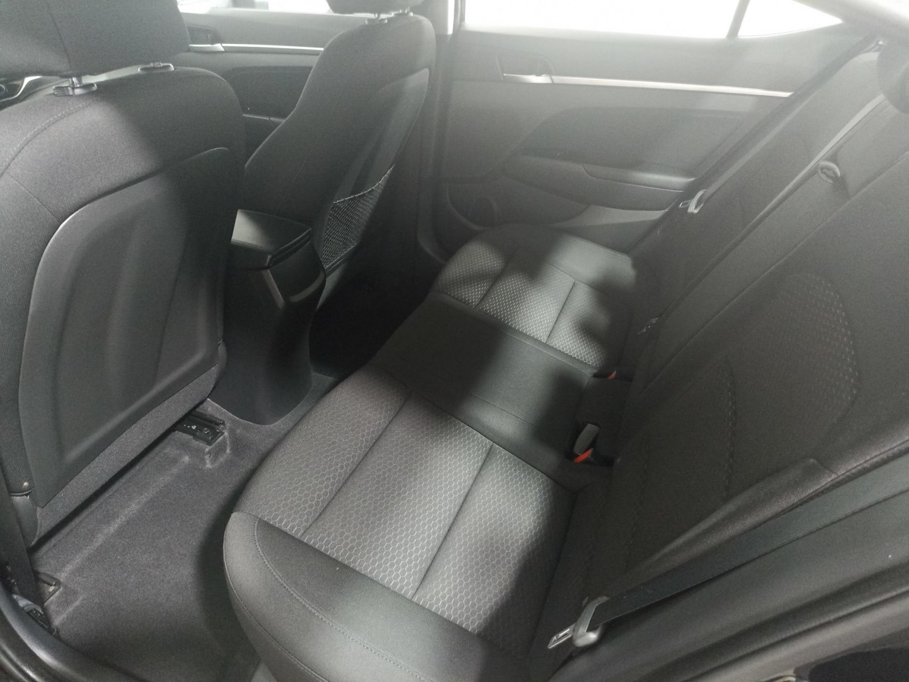 Hyundai Elantra 1.6 127 CP