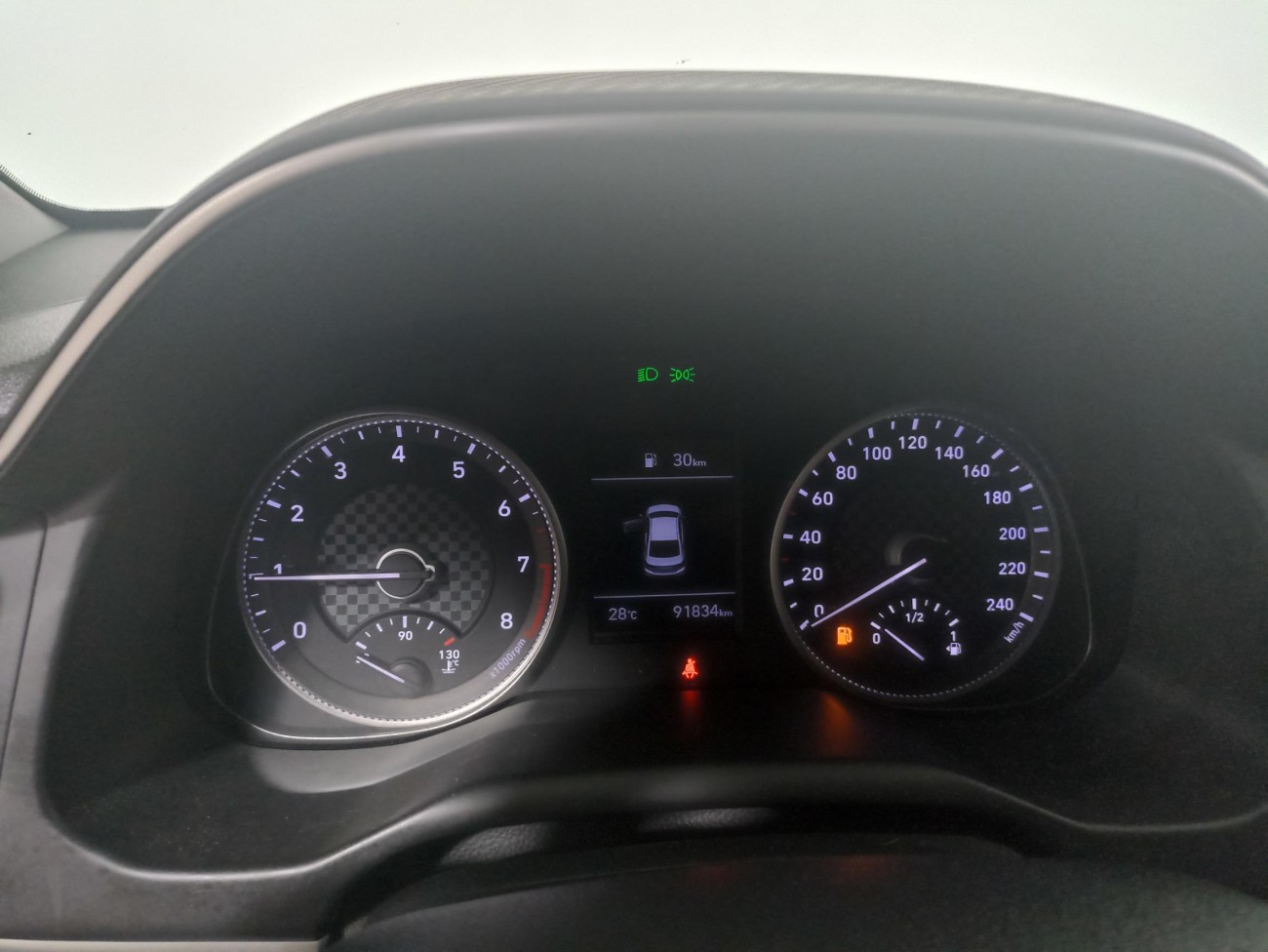 Hyundai Elantra 1.6 127 CP