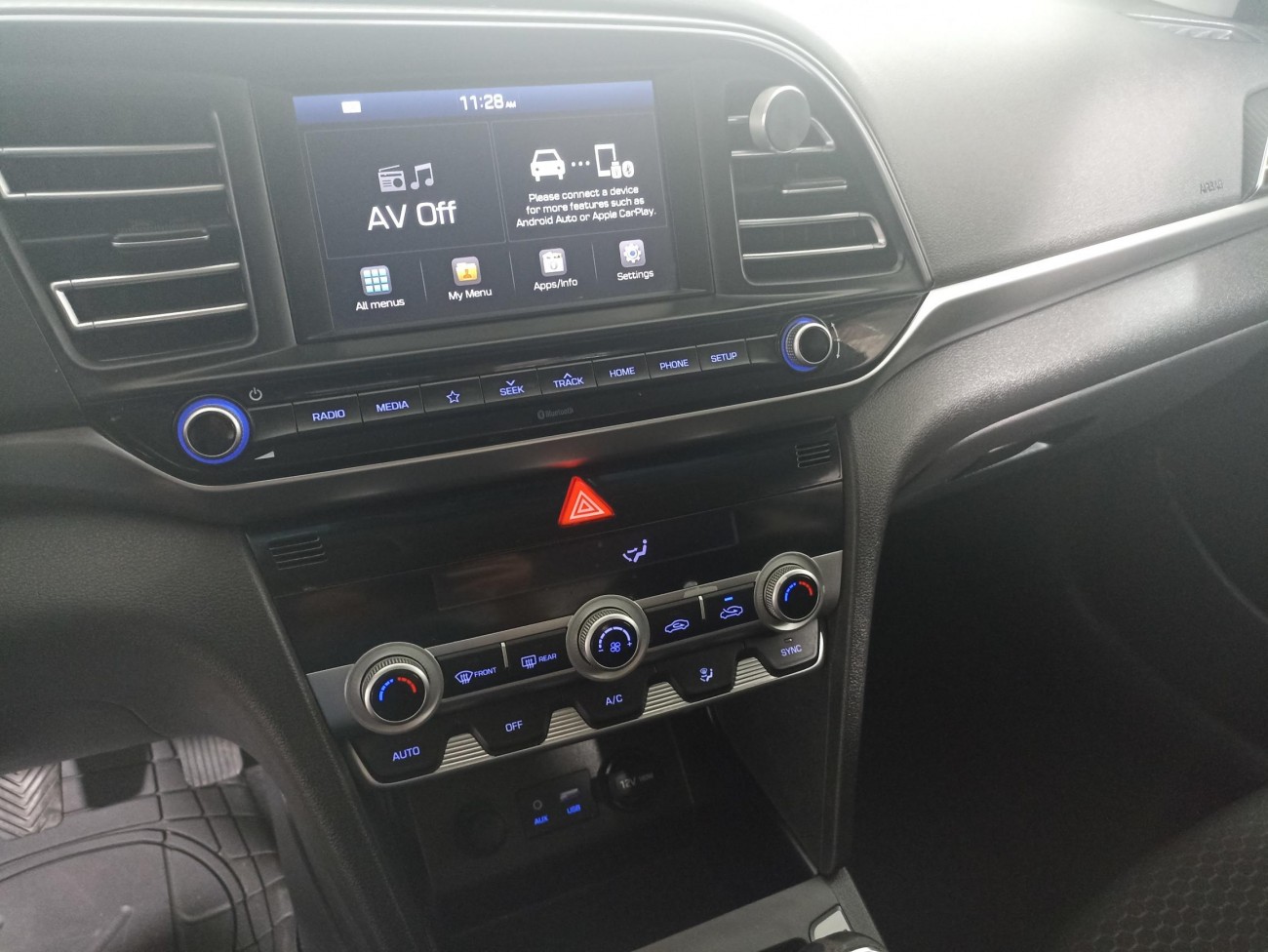 Hyundai Elantra 1.6 127 CP