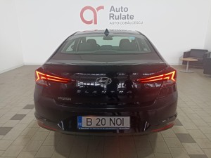 Hyundai Elantra 1.6 127 CP