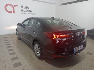 Hyundai Elantra 1.6 127 CP