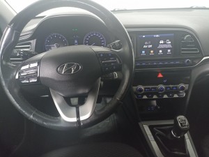 Hyundai Elantra 1.6 127 CP