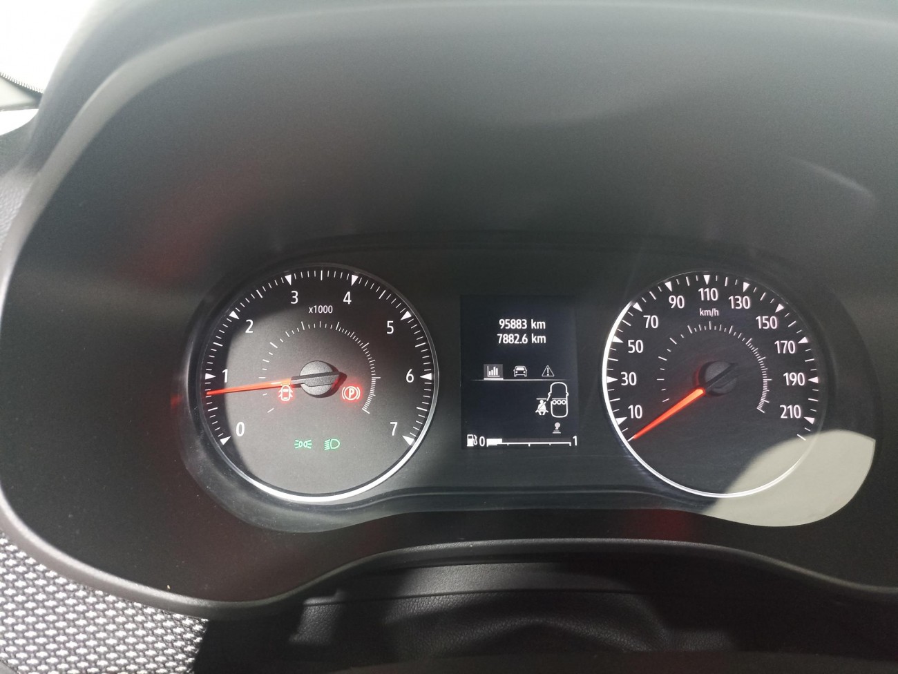 Dacia Jogger 1.0 TCE 110 CP, 5 locuri, Extreme Dacia Jogger 1.0 TCE 110 CP, 5 locuri, Extreme