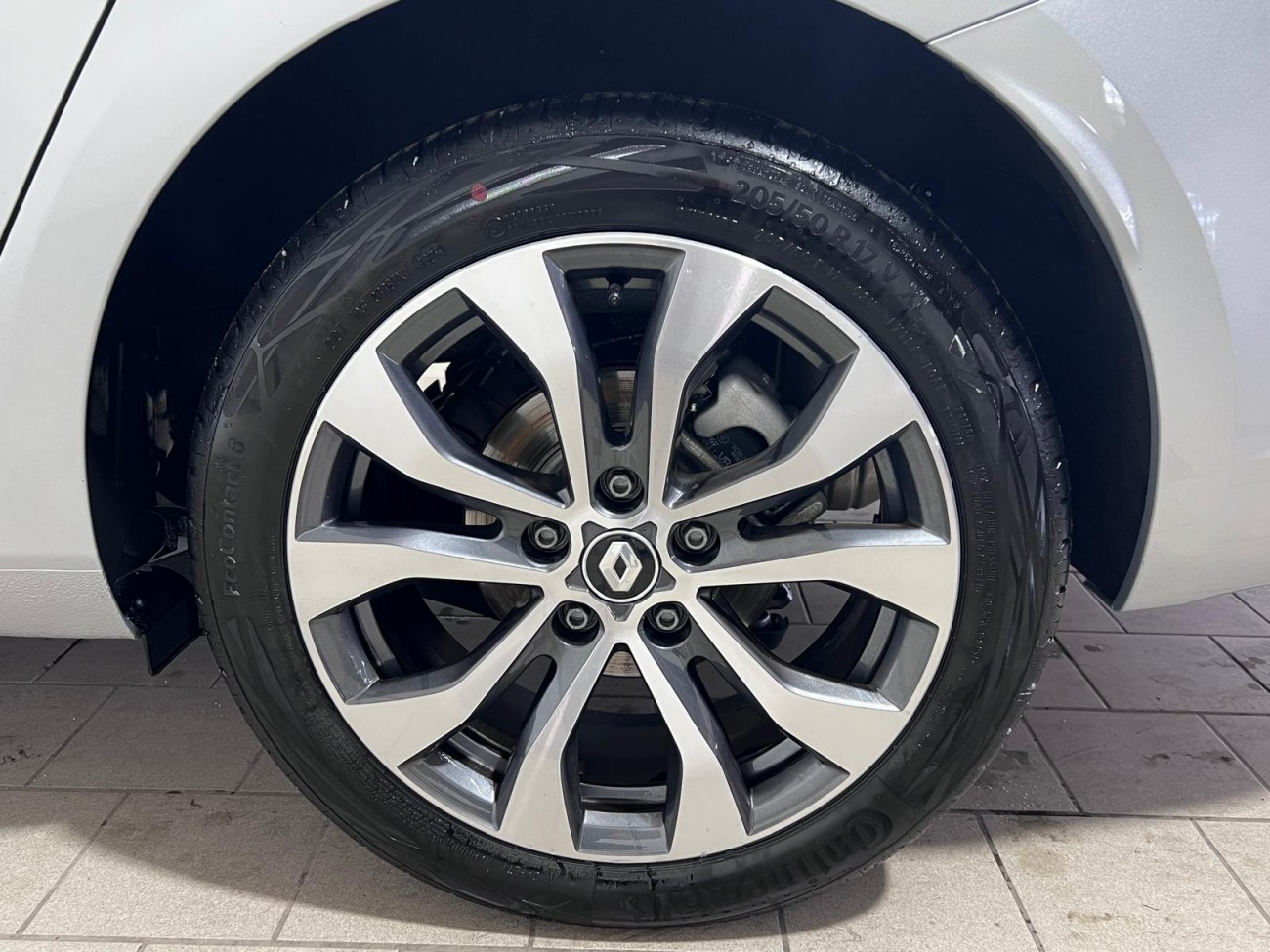 RENAULT Megane Sedan techno TCe 140 GPF EDC