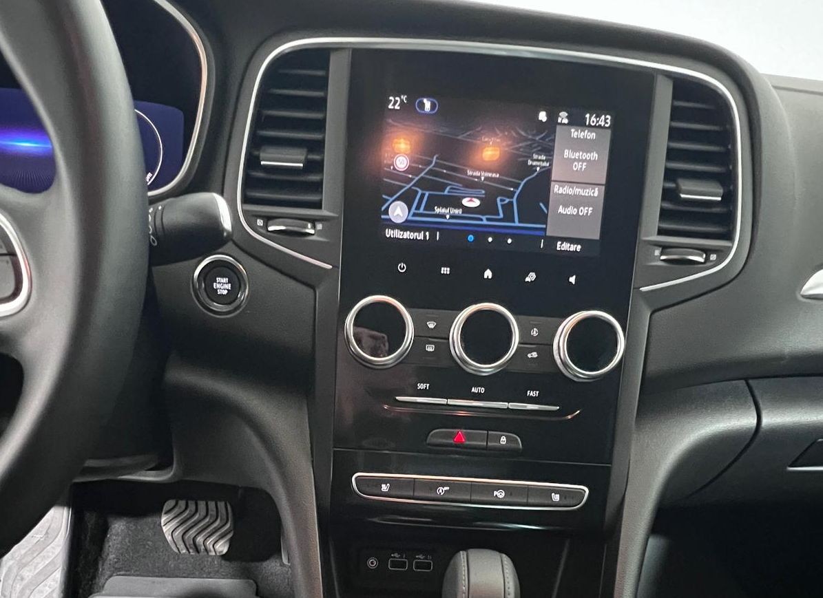 RENAULT Megane Sedan techno TCe 140 GPF EDC