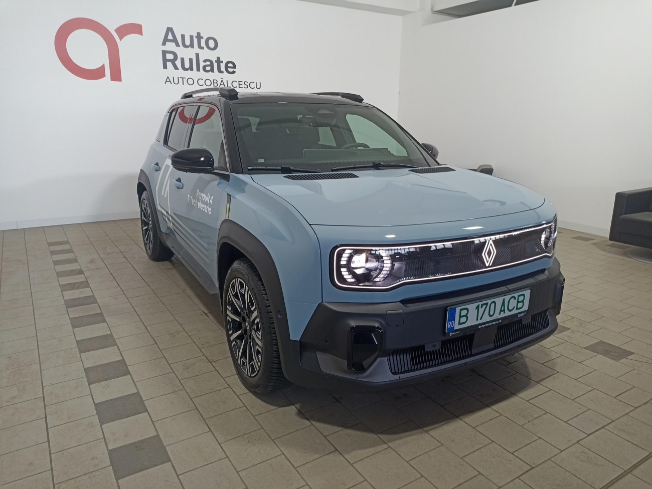 RENAULT 4 E TECH ICONIC COMF RANGE 150 CP