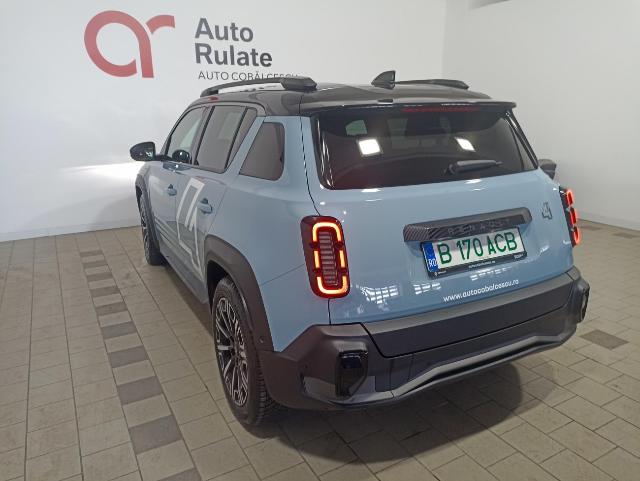 RENAULT 4 E TECH ICONIC COMF RANGE 150 CP
