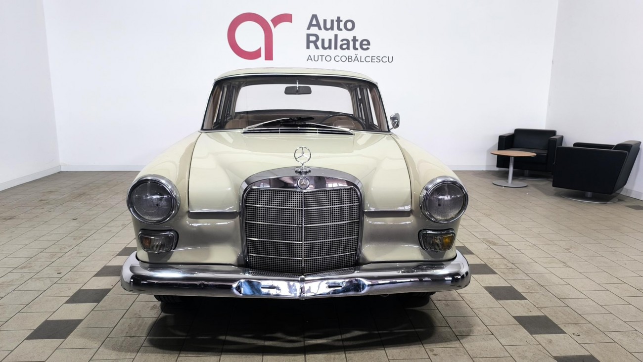 Mercedes-Benz 200 W110 Heckflosse – An fabricatie 1966 – 2.0 Benzină – 105 CP – Oldtimer Mercedes-Benz 200 W110 Heckflosse – An fabricatie 1966 – 2.0 Benzină – 105 CP – Oldtimer
